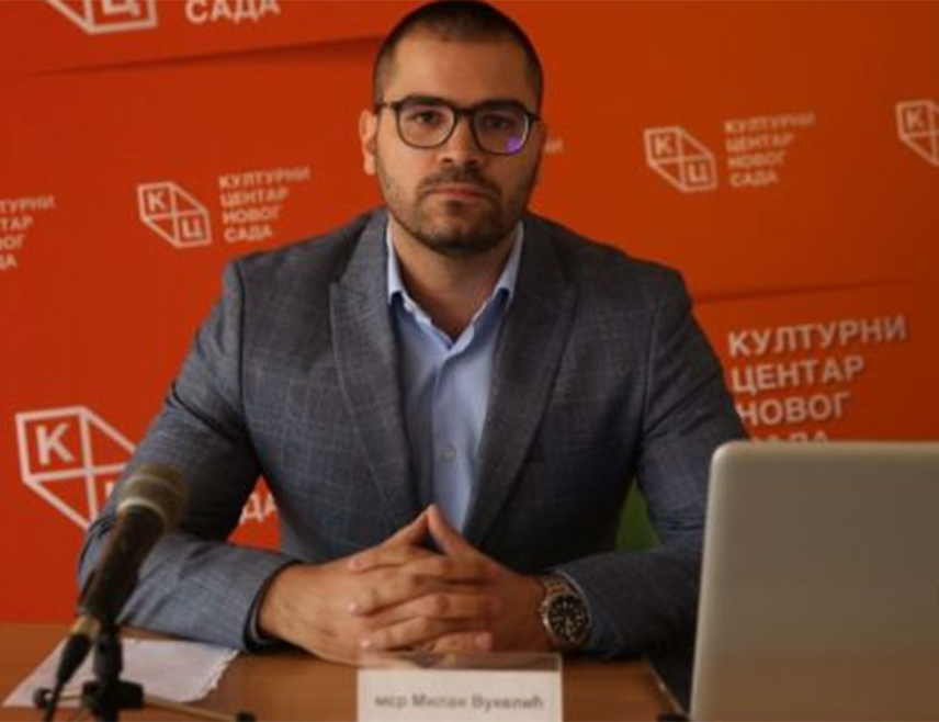 БЕОГРАД, 28. ОКТОБРА /СРНА/ - Сукоби на Блиском истоку и криза у том региону имају за посљедицу масовну радикализацију омладине због чега је важно да безбједносне службе у континуитету прате садржај на интернету, изјавио је Срни политиколог специјализован за питања религијског екстремизма Милан Вукелић.
