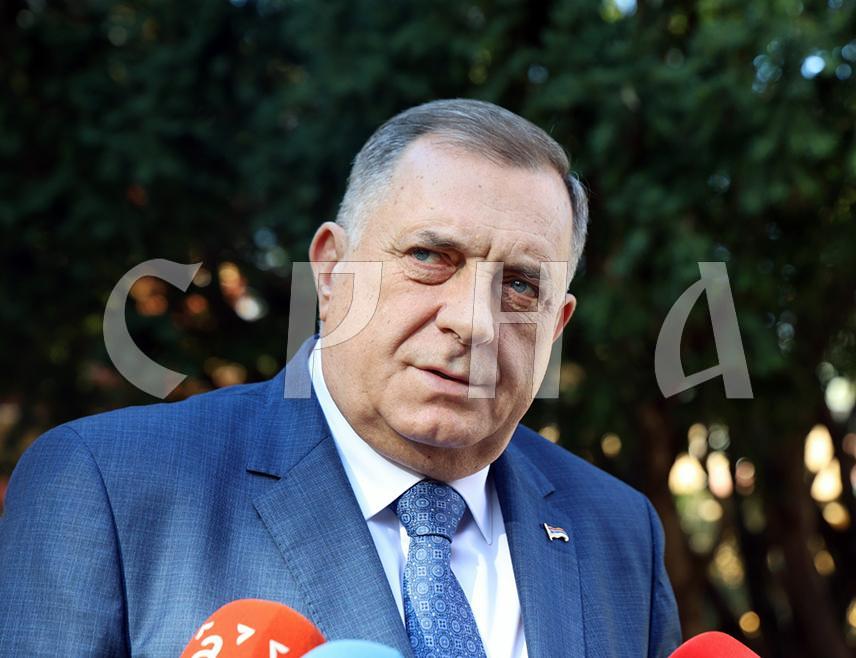 BANJA LUKA, 29 OCTOBER /SRNA/ – President Milorad Dodik expressed his condolences to the families of the Italian EUFOR personnel who lost their lives today in a helicopter accident near Brčko, saying that Republika Srpska stands wholeheartedly with them.