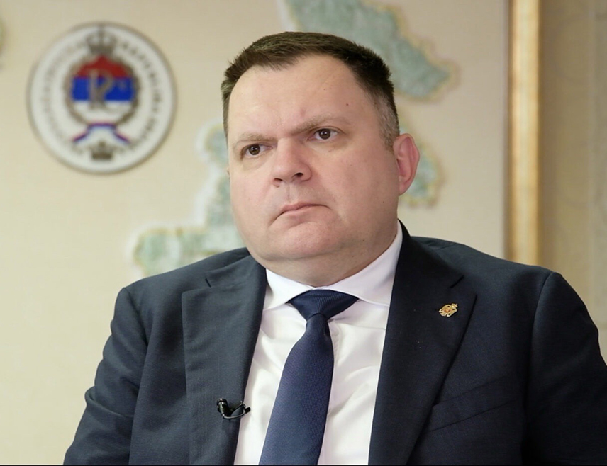 БАЊАЛУКА, 30. ОКТОБРА /СРНА/ - Министар унутрашњих послова Републике Српске Жељко Будимир изразио је саучешће команданту Еуфора у БиХ Маурицију Фронди, поводом погибије италијанских војника у хеликоптерској несрећи код Брчког, те истакао да МУП Српске изражава пуну солидарност са том мисијом и на располагању је за подршку и помоћ.