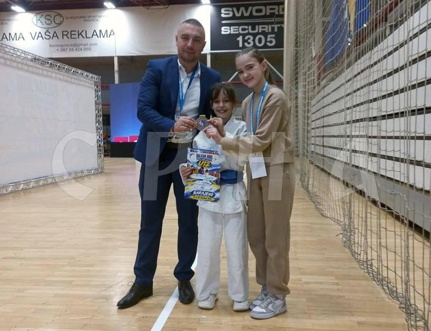 BERKOVIĆI, OCTOBER 30 /SRNA/ - Young judoka Nađa Đurica from Berkovići, who recently won a bronze medal at the Balkan Championship in the under-12 category, told SRNA she is proud of her success and loves the sport, in which coaches teach them not only skills but also good manners and how to be good people.